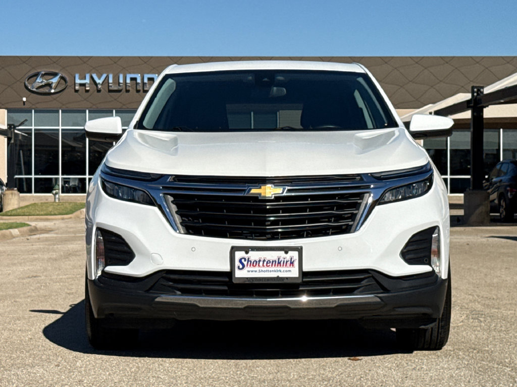 Used 2024 Chevrolet Equinox LT FWD image 2
