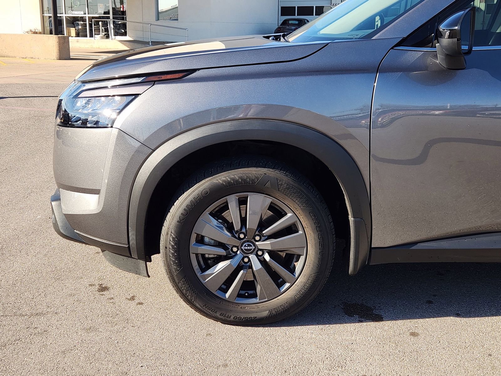 Used 2023 Nissan Pathfinder S image 9