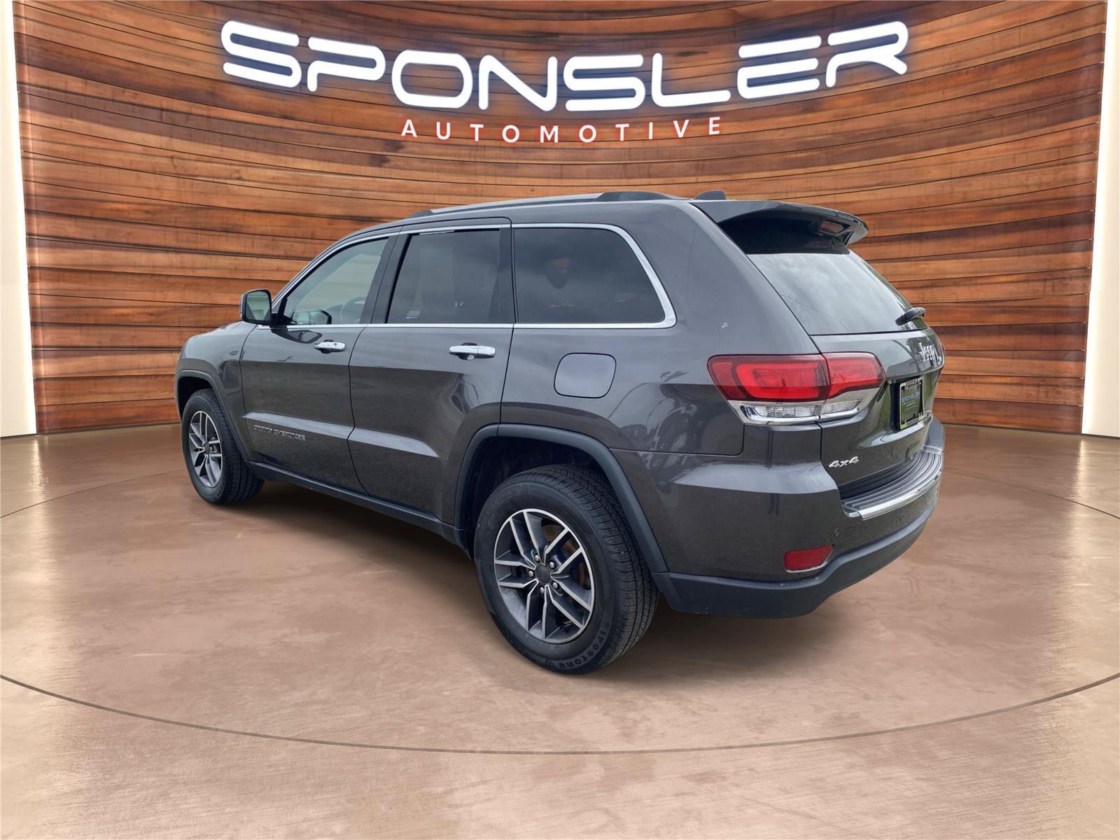 Used 2020 Jeep Grand Cherokee Limited AWD/4WD image 3