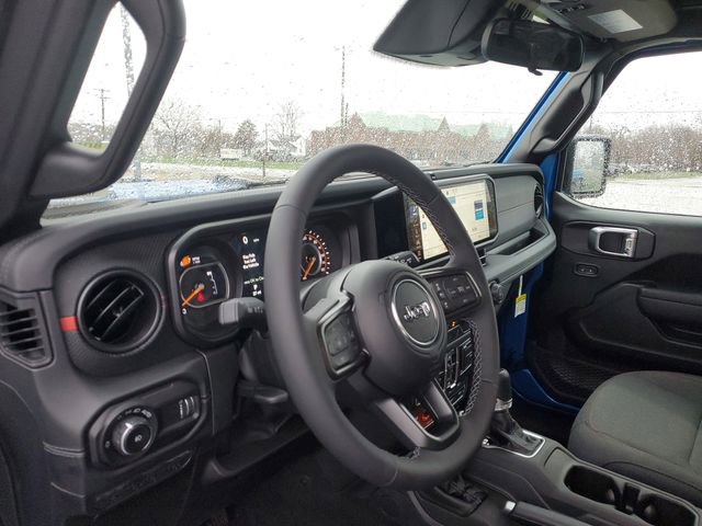 New 2026 Jeep Wrangler Unlimited Rubicon AWD/4WD image 12