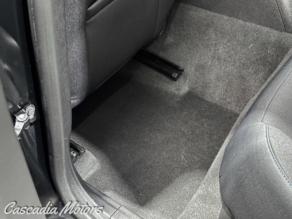 Used 2017 Chevrolet Volt LT w/ Comfort Package FWD image 24