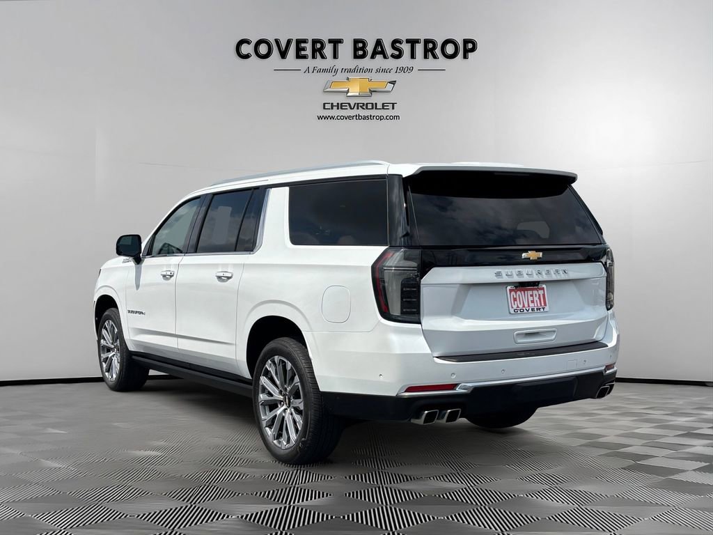 Used 2025 Chevrolet Suburban High Country AWD/4WD image 4