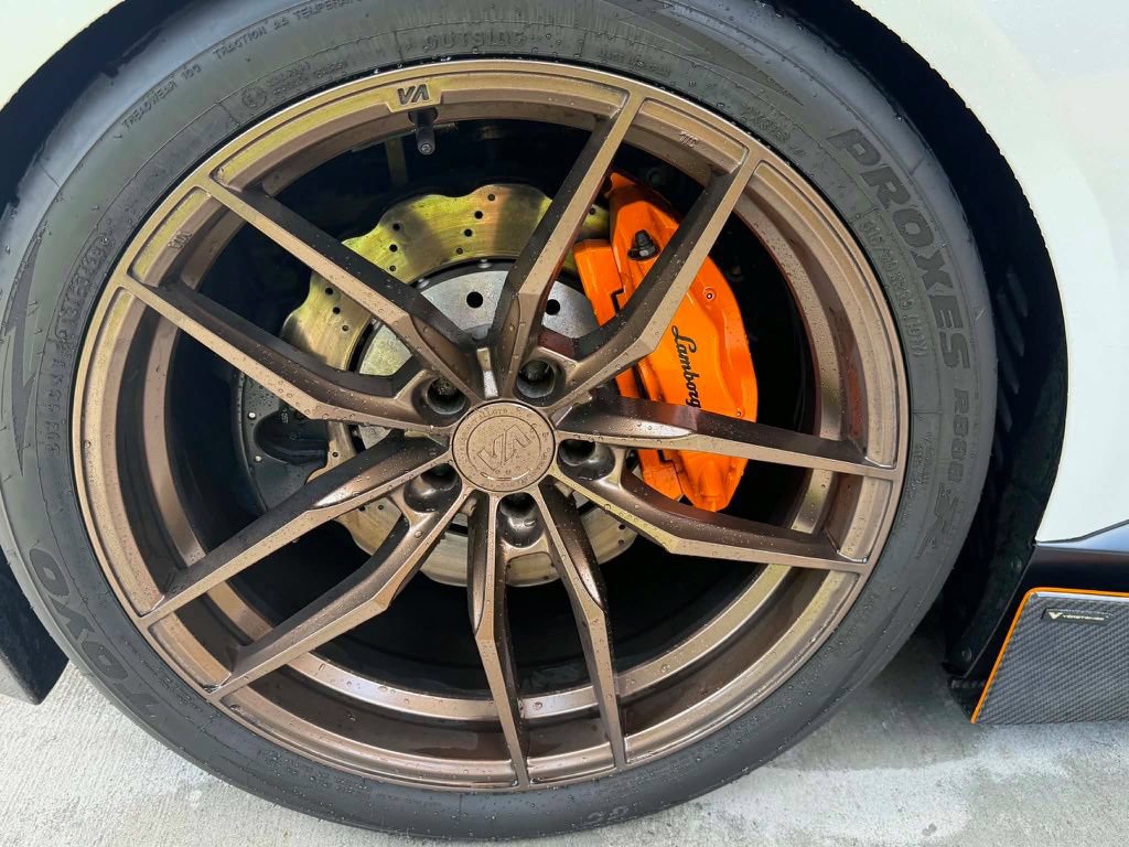 Used 2017 Lamborghini Huracan LP 580-2 RWD image 14