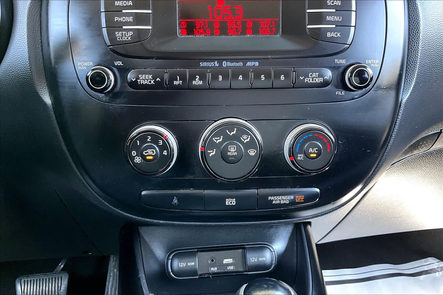 Used 2016 Kia Soul FWD image 31