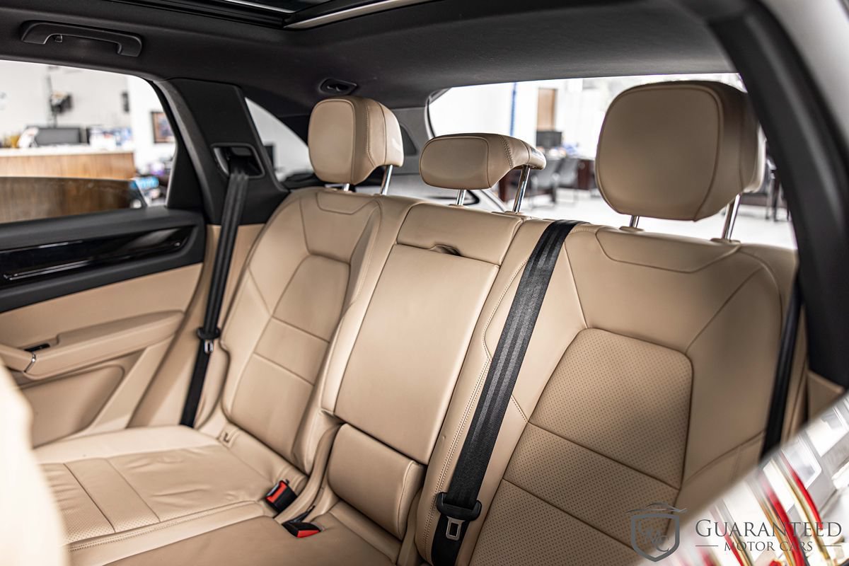 Used 2019 Porsche Cayenne AWD/4WD image 31