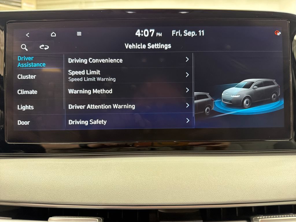 Used 2025 Hyundai Palisade SEL FWD image 28