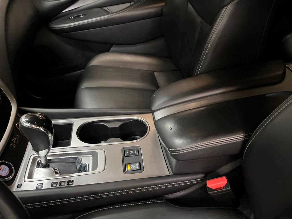 Used 2023 Nissan Murano SV w/ SV Midnight Edition Package AWD/4WD image 18