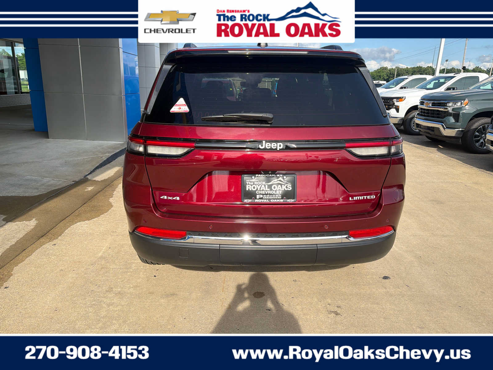 Used 2024 Jeep Grand Cherokee Limited AWD/4WD image 4