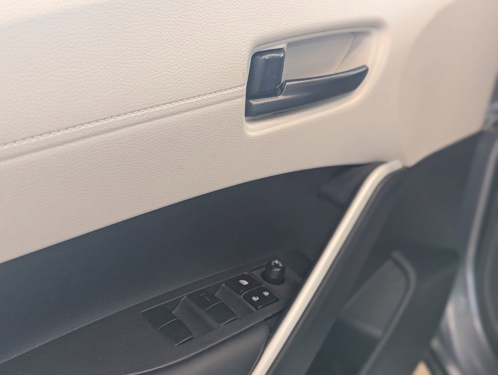 Used 2025 Toyota Corolla Cross LE w/ Black Badges Package (TMS) image 24