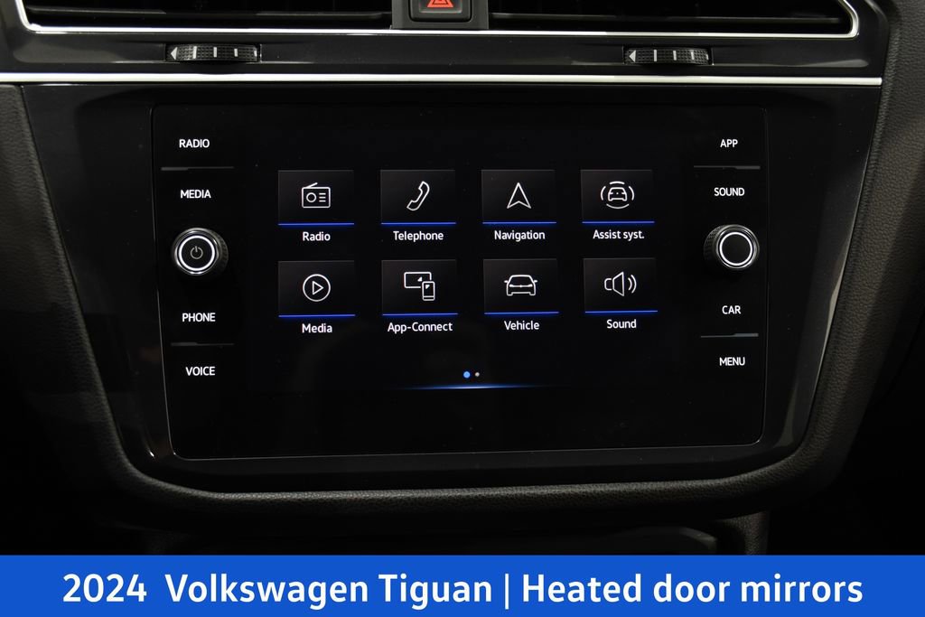Used 2024 Volkswagen Tiguan SE R-Line image 17