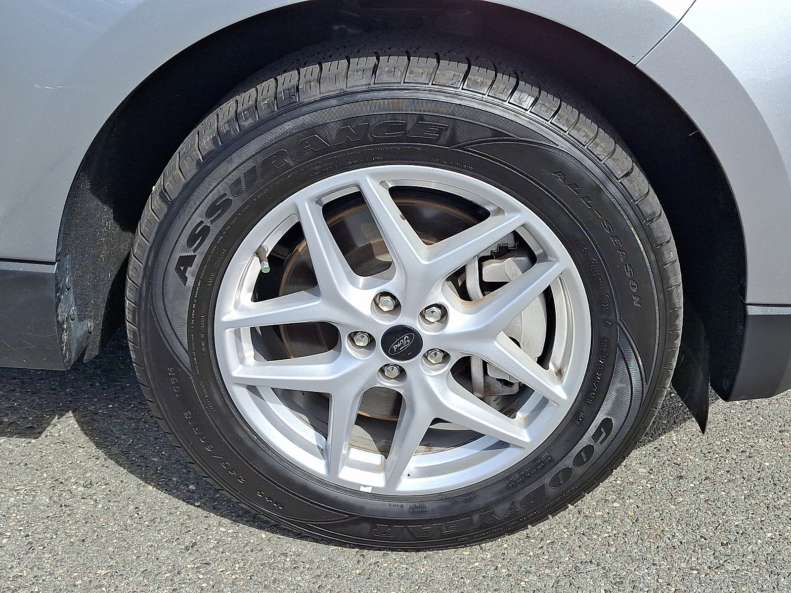 Used 2024 Ford Edge SEL AWD/4WD image 9