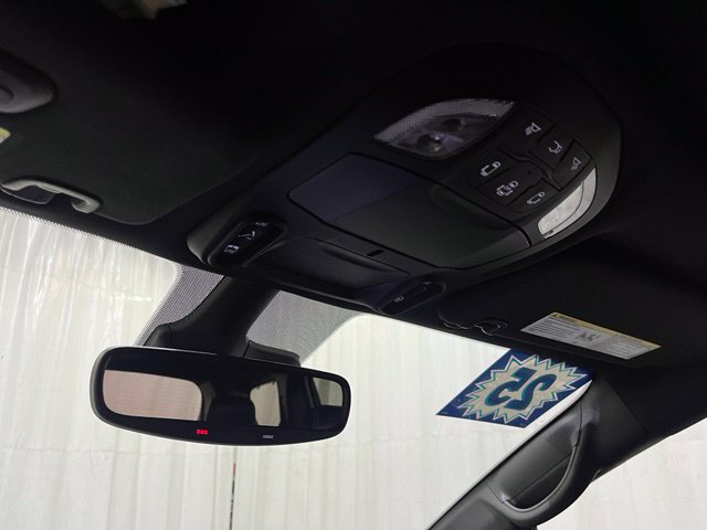 Used 2025 Chrysler Pacifica Limited FWD image 24