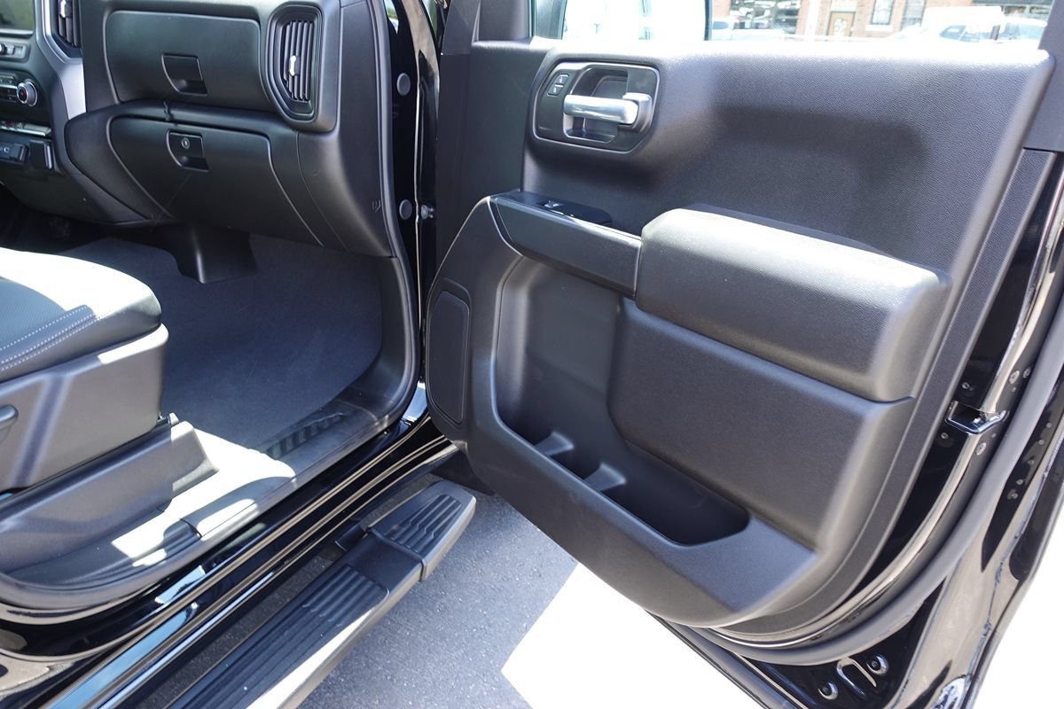 Used 2024 Chevrolet Silverado 1500 Custom AWD/4WD image 31