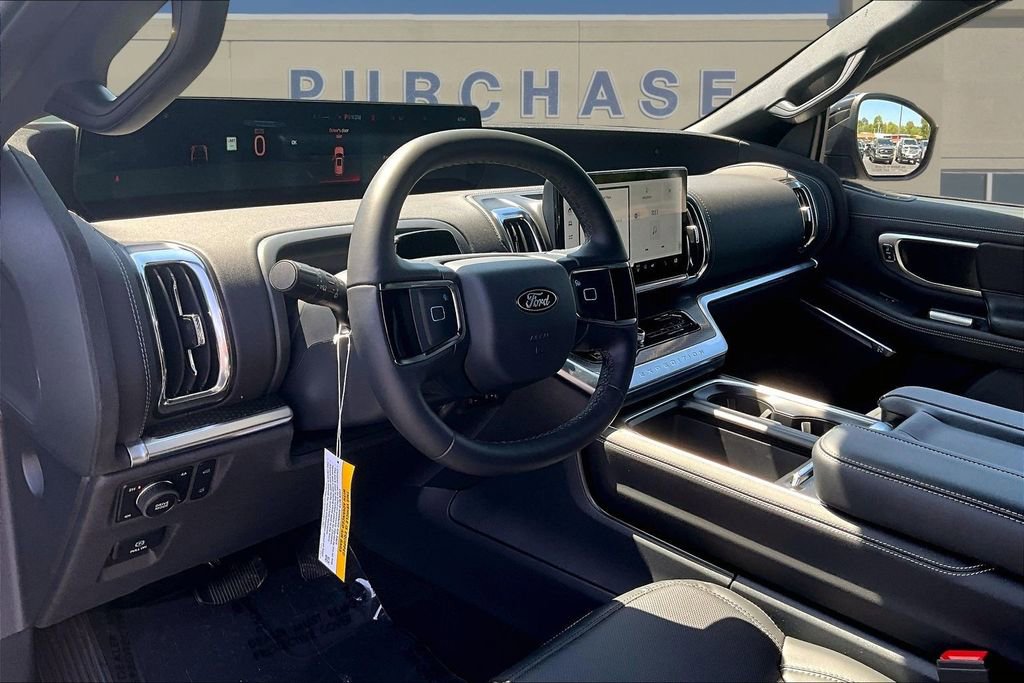 New 2026 Ford Expedition Platinum AWD/4WD image 7