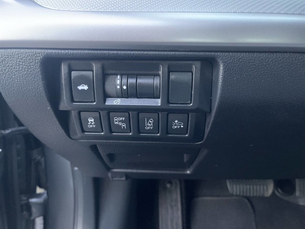 Used 2018 Subaru Legacy 2.5i Premium image 35