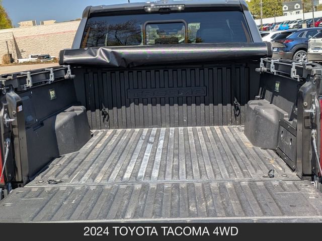 Used 2024 Toyota Tacoma TRD Sport w/ TRD Sport Premium Package AWD/4WD image 10
