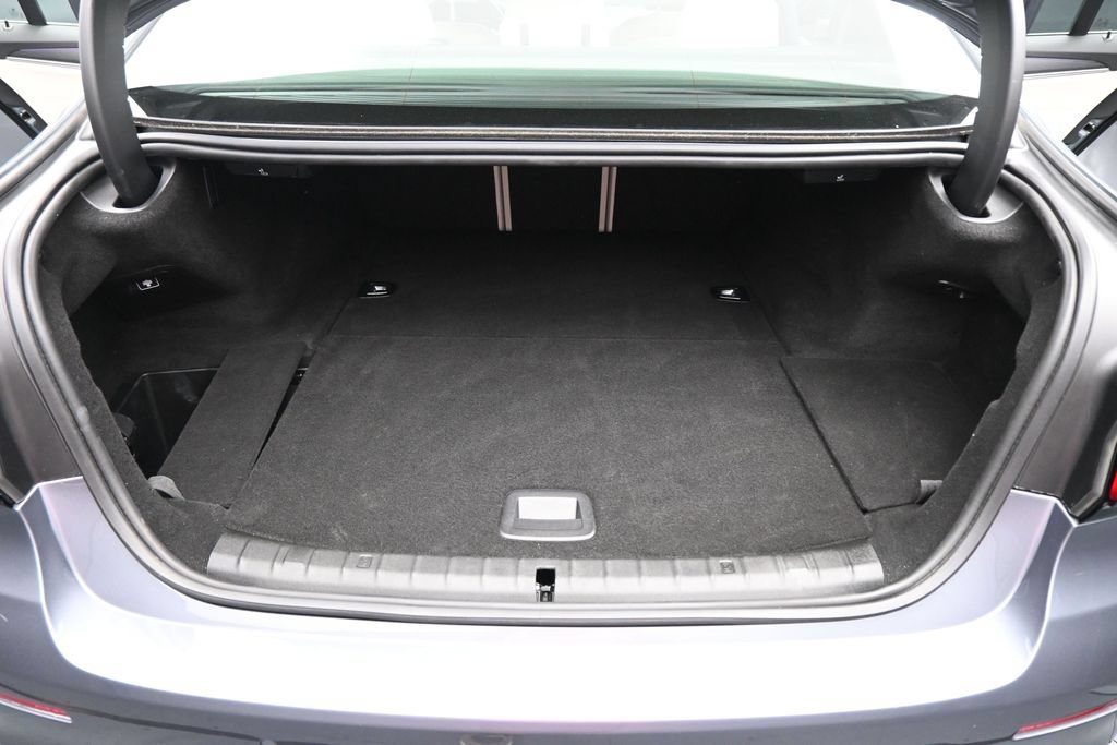Used 2022 BMW 530e w/ Convenience Package RWD image 19