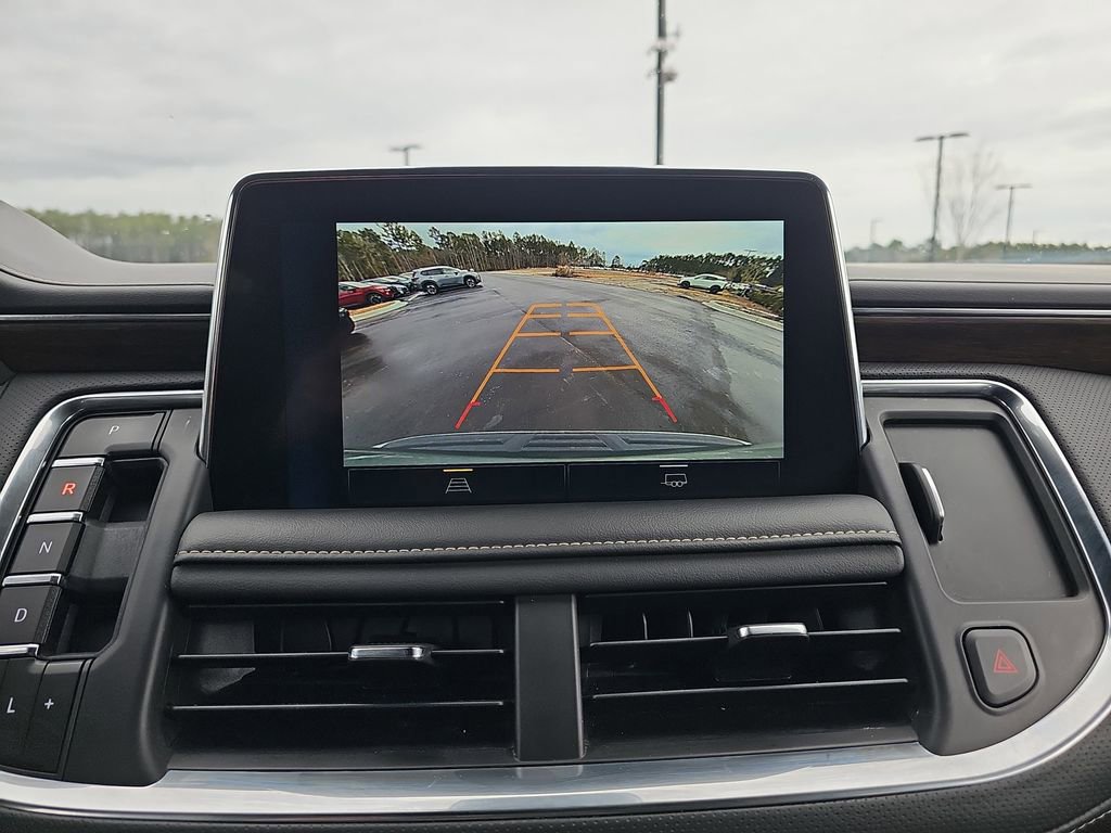 Used 2023 Chevrolet Suburban Premier image 28