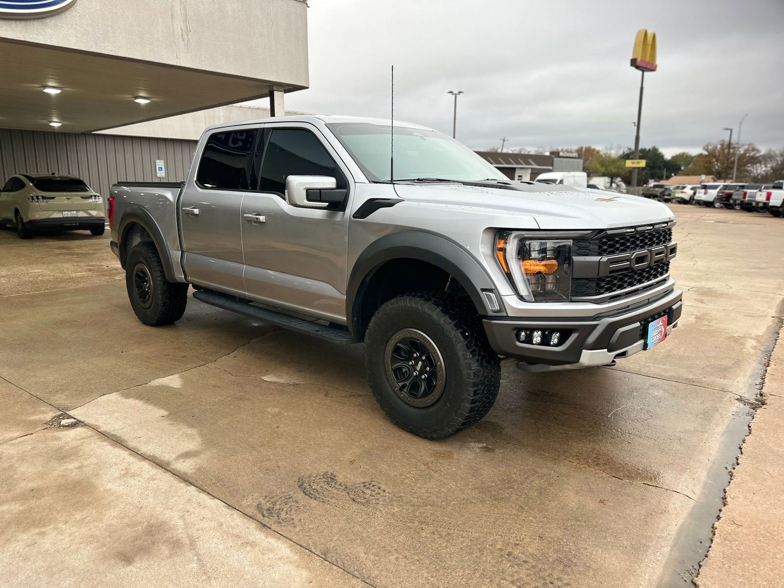 Used 2022 Ford F150 Raptor image 12