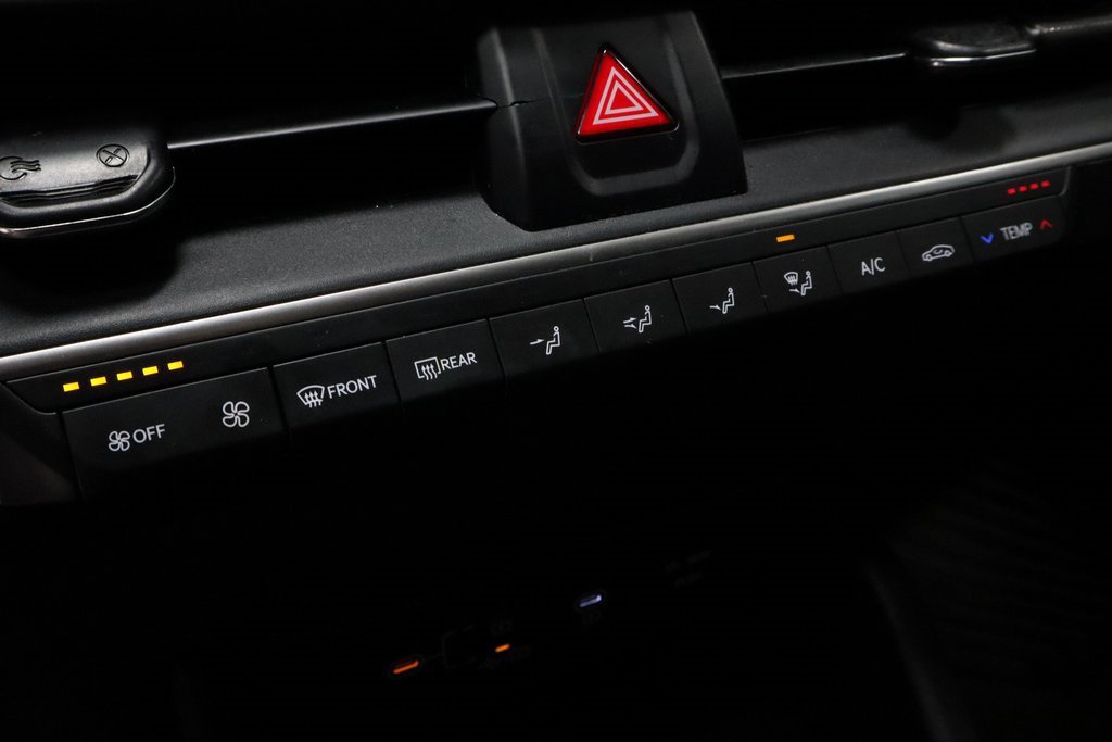 Used 2025 Kia K4 LXS image 29