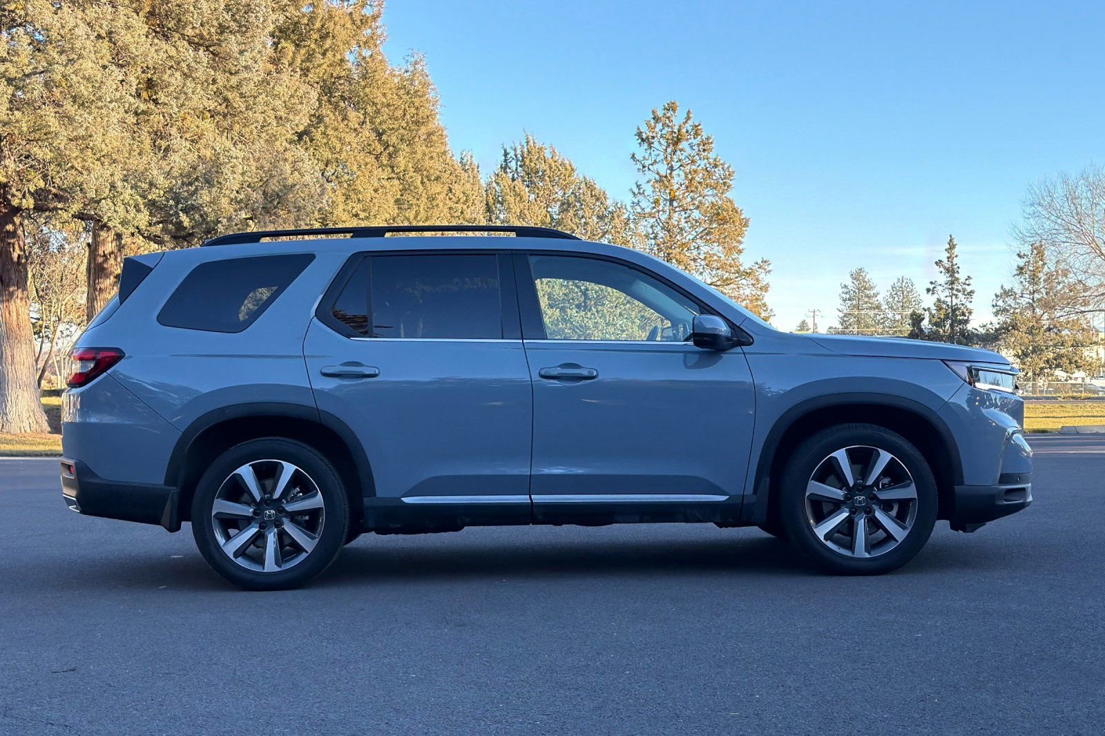 Used 2023 Honda Pilot Elite video 3