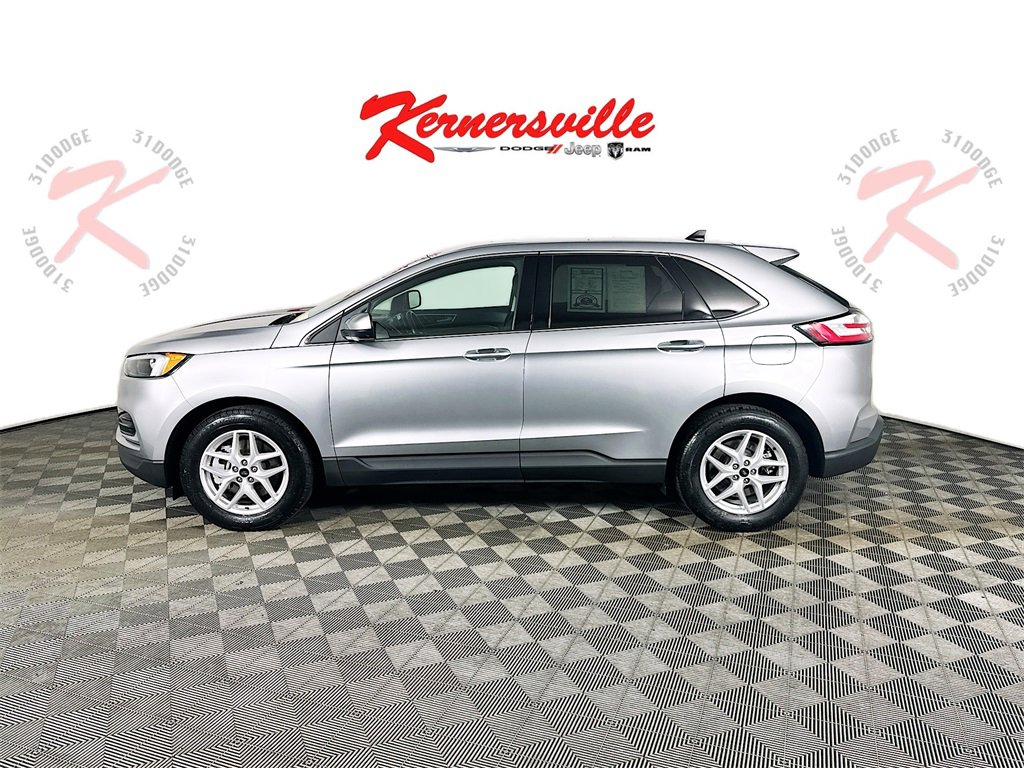 Used 2024 Ford Edge SEL image 4