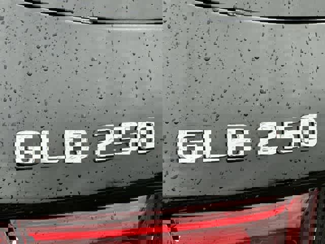 Used 2024 Mercedes-Benz GLB 250 4MATIC image 26