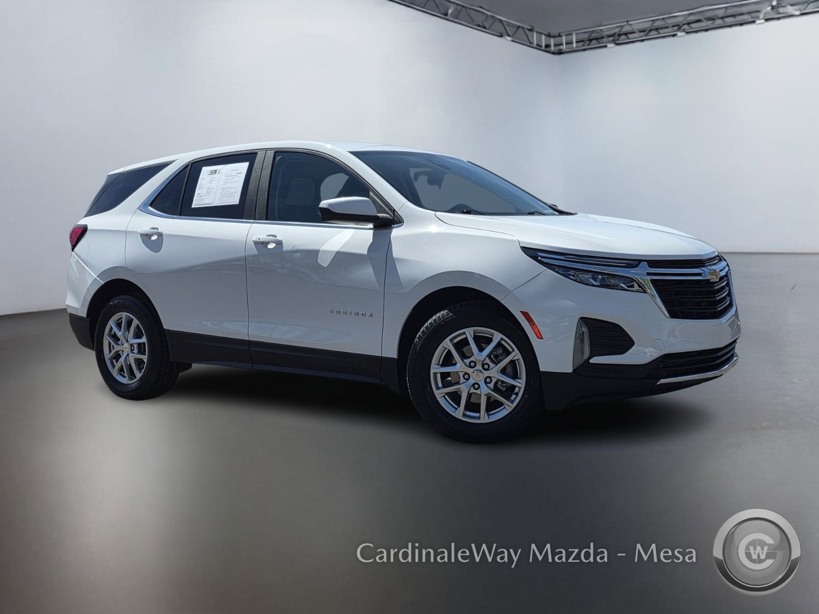 Used 2022 Chevrolet Equinox LT image 2