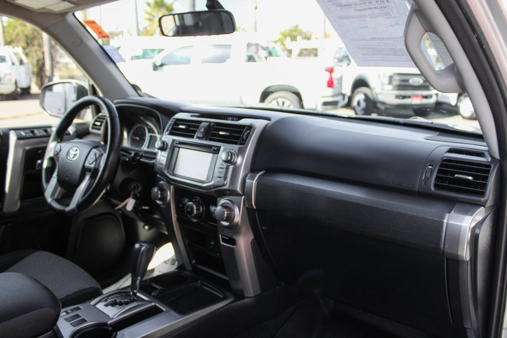 Used 2019 Toyota 4Runner SR5 image 33