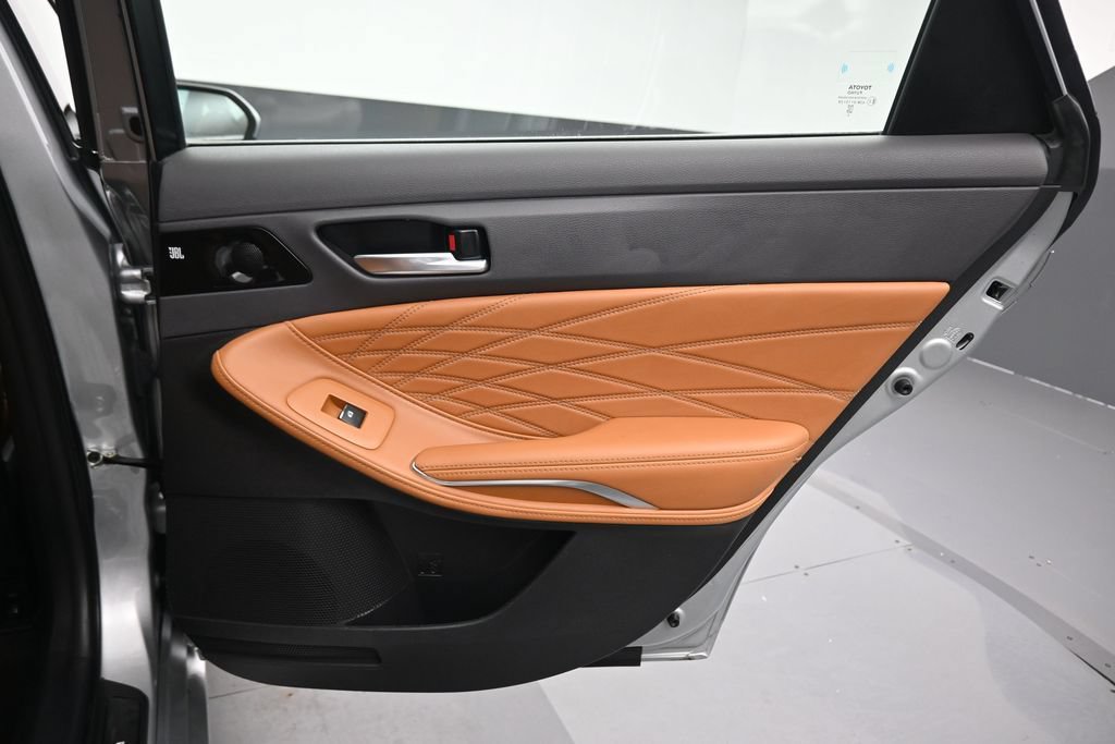 Used 2021 Toyota Avalon Limited w/ Advanced Safety Package FWD image 35