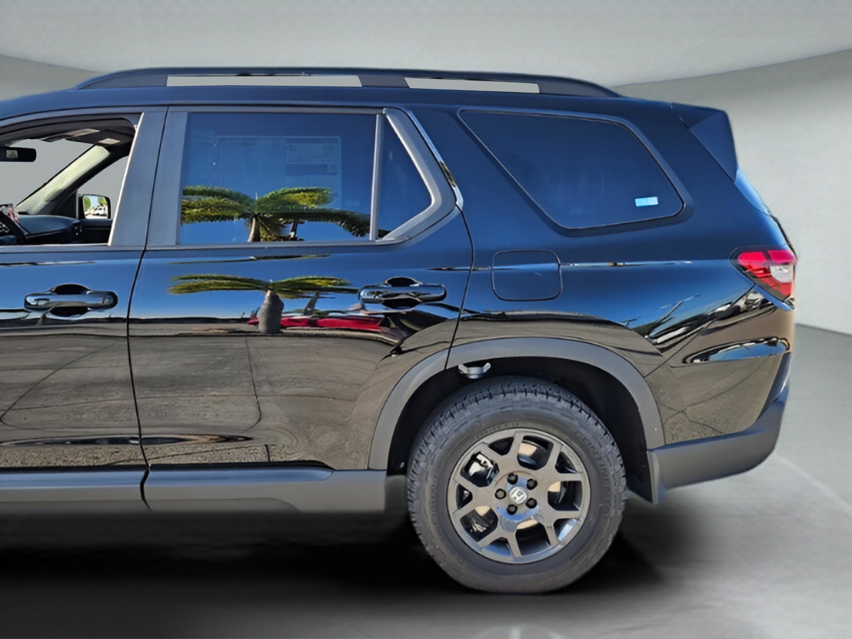 New 2025 Honda Pilot TrailSport image 34