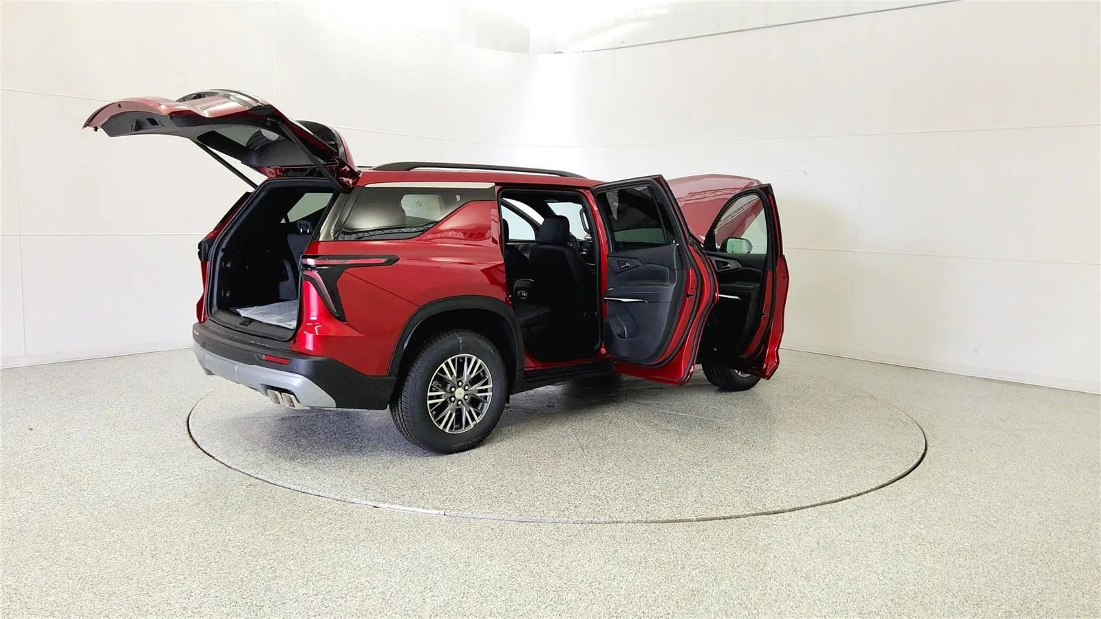 New 2026 Chevrolet Traverse LT w/ Driver Confidence Package AWD/4WD image 12