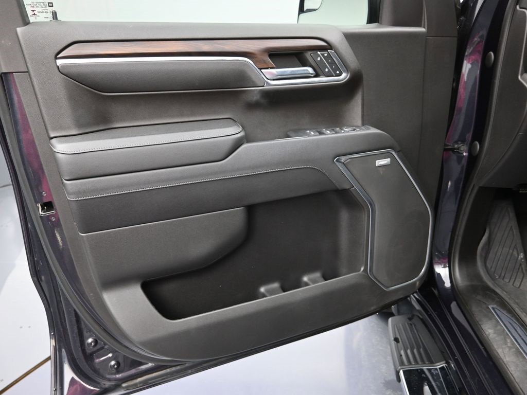Used 2023 GMC Sierra 1500 SLT w/ SLT Premium Package image 12