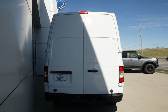 Used 2018 Nissan NV 2500 S image 4
