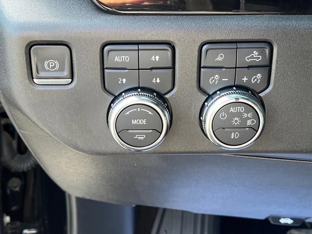 Used 2022 GMC Sierra 1500 SLT w/ SLT Premium Plus Package image 24