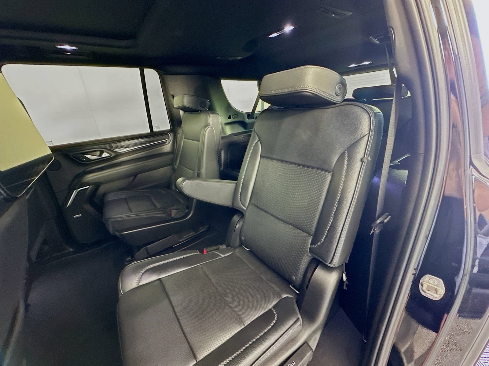 Used 2021 GMC Yukon XL Denali w/ Denali Ultimate Package AWD/4WD image 26