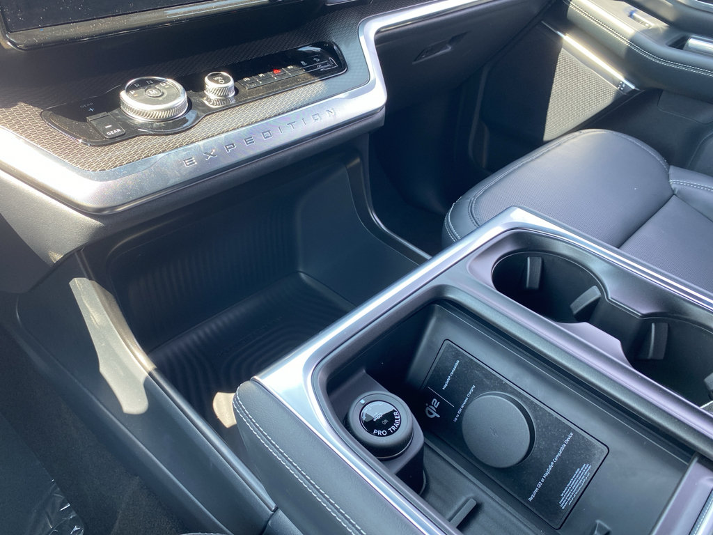 New 2027 Ford Expedition Max Platinum w/ Stealth Appearance Package AWD/4WD image 18