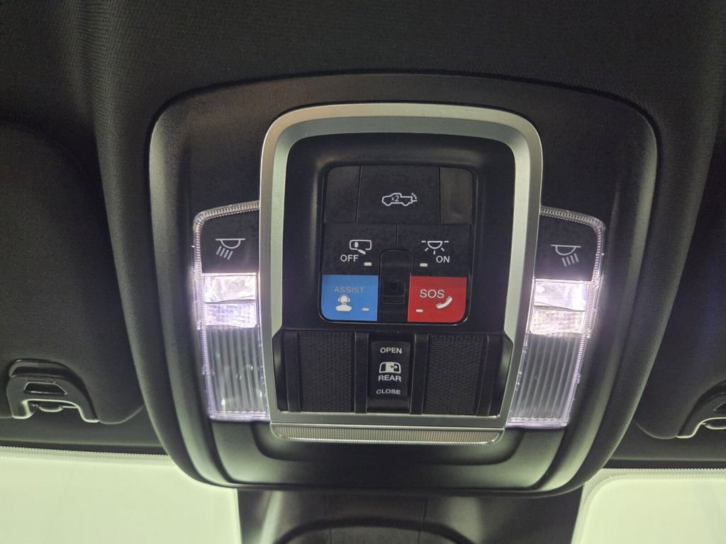 Certified 2026 RAM 2500 Laramie AWD/4WD image 16