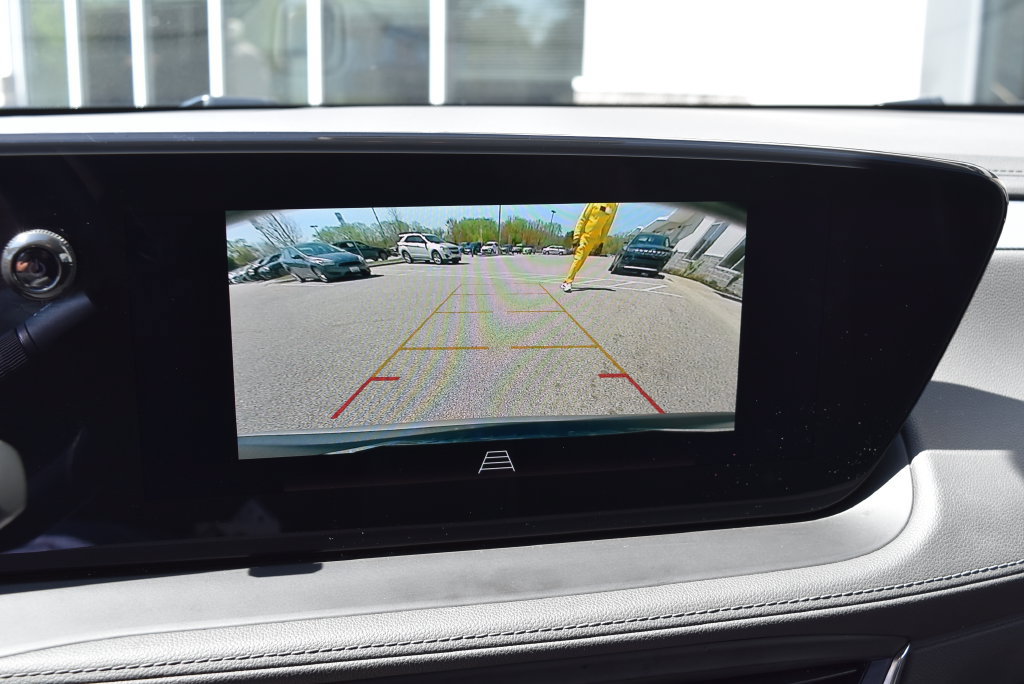 Used 2025 Buick Encore GX Preferred AWD/4WD image 15