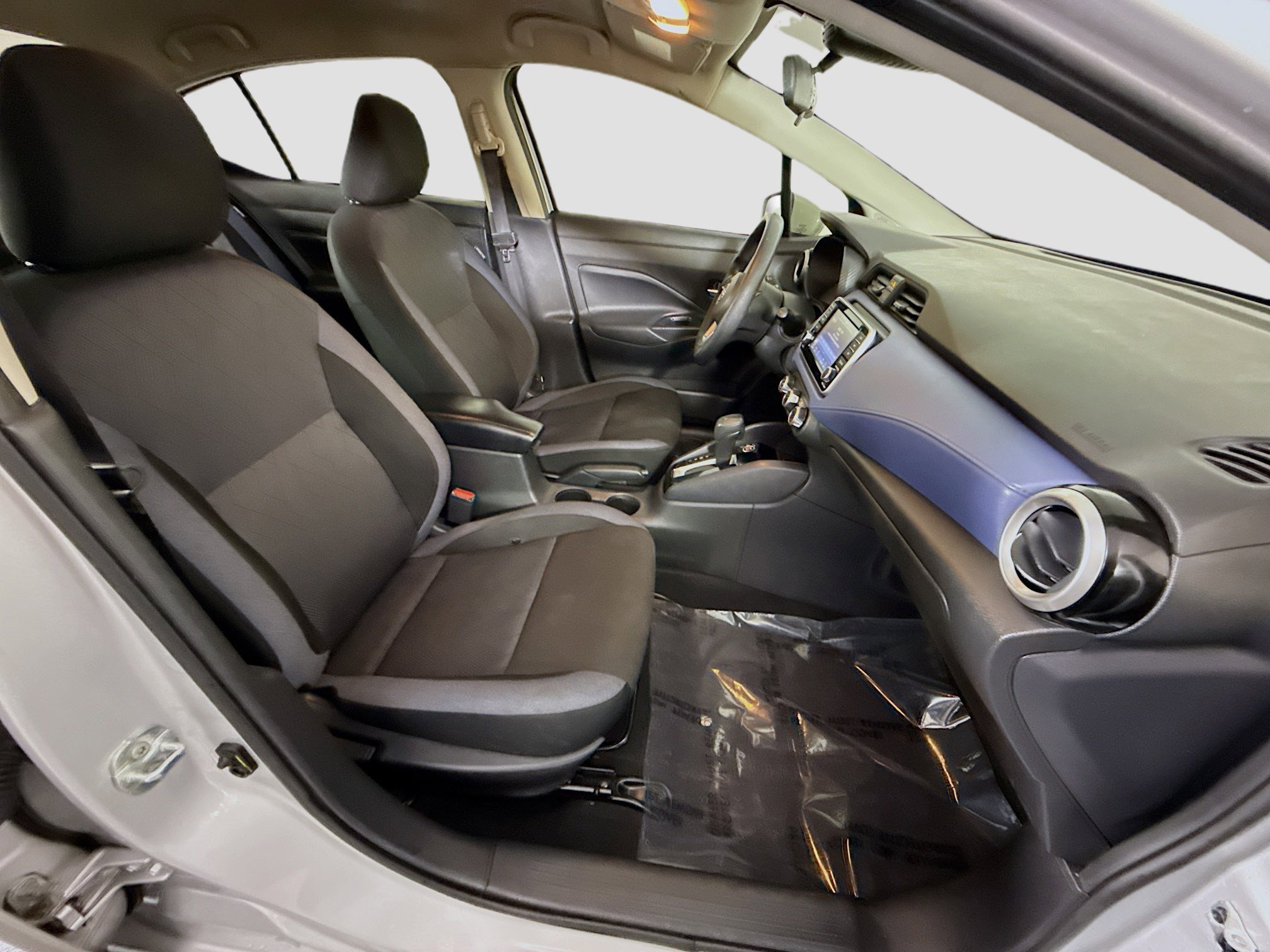 Used 2024 Nissan Versa SV w/ Trunk Package image 29