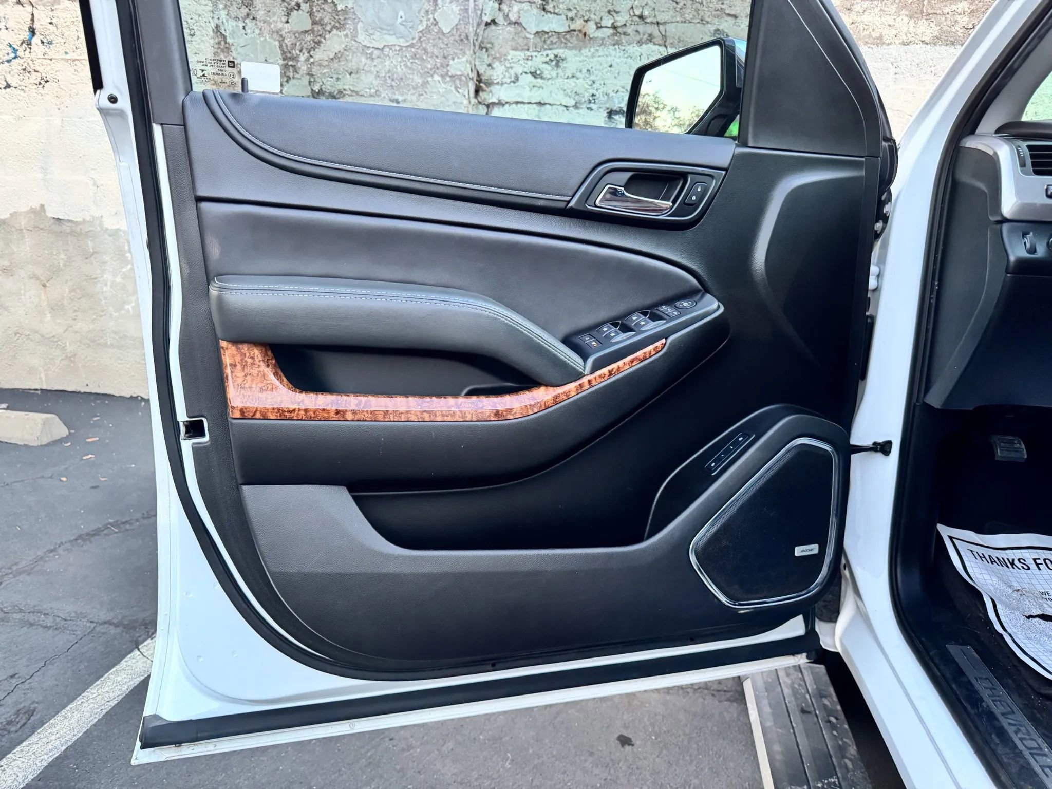 Used 2020 Chevrolet Suburban Premier w/ Premier Plus Edition image 13