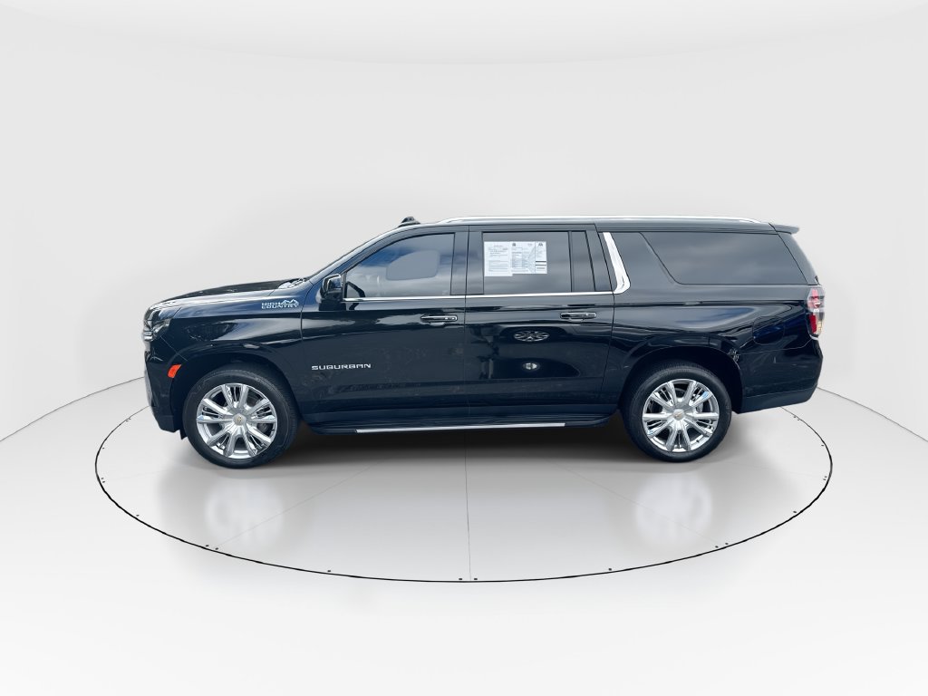 Used 2024 Chevrolet Suburban High Country AWD/4WD image 5