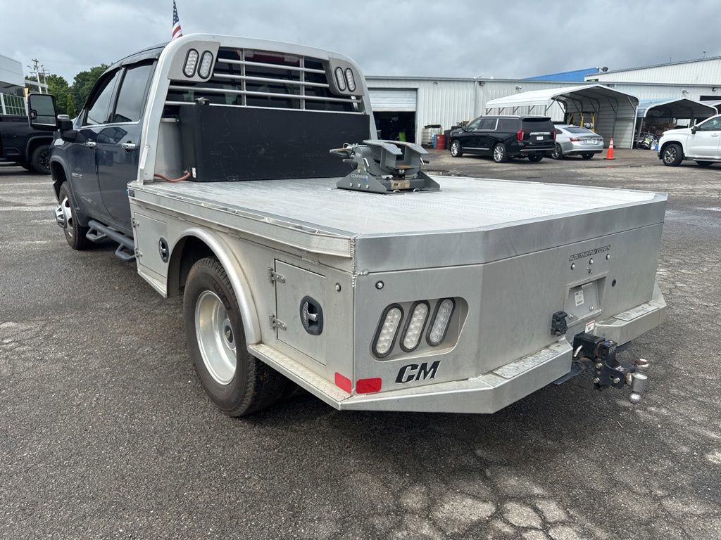 Used 2021 Chevrolet Silverado 3500 LTZ AWD/4WD image 2