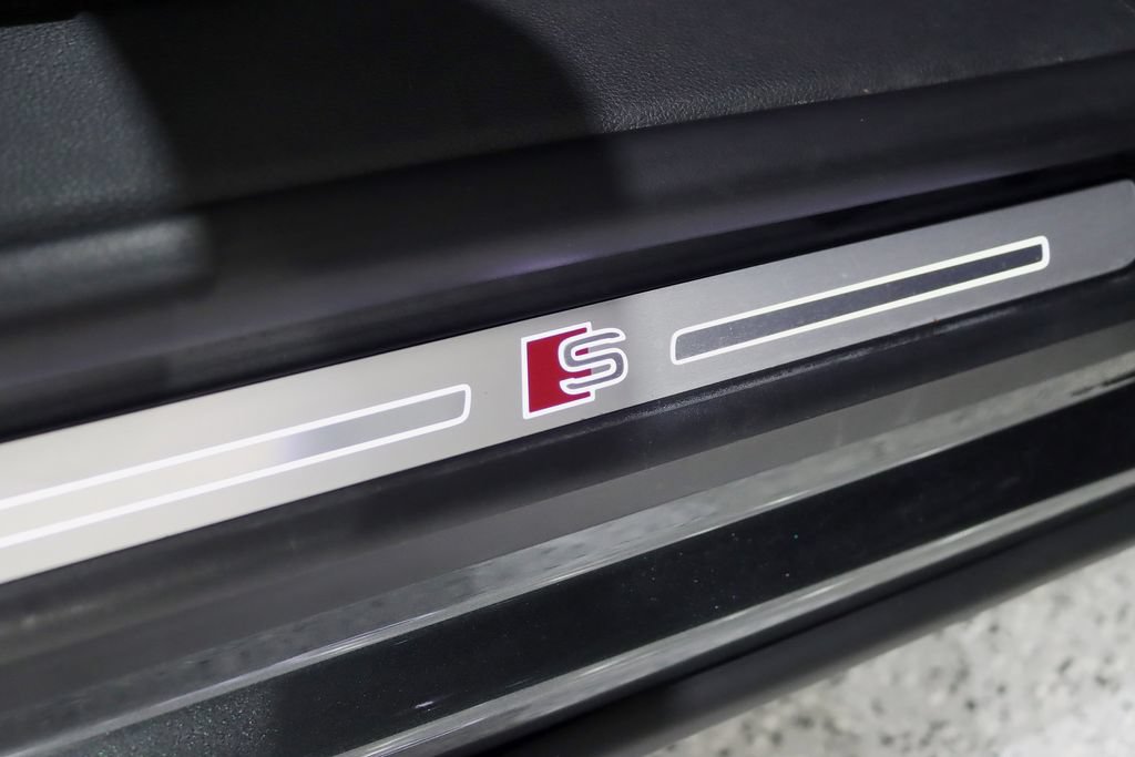 Used 2022 Audi SQ8 Prestige AWD/4WD image 14