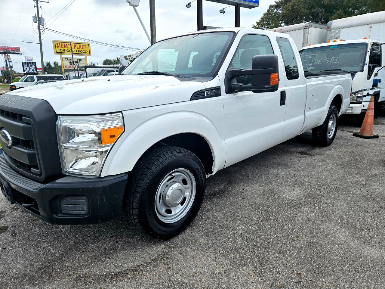 Used 2015 Ford F250 XL w/ Power Equipment Group image 5