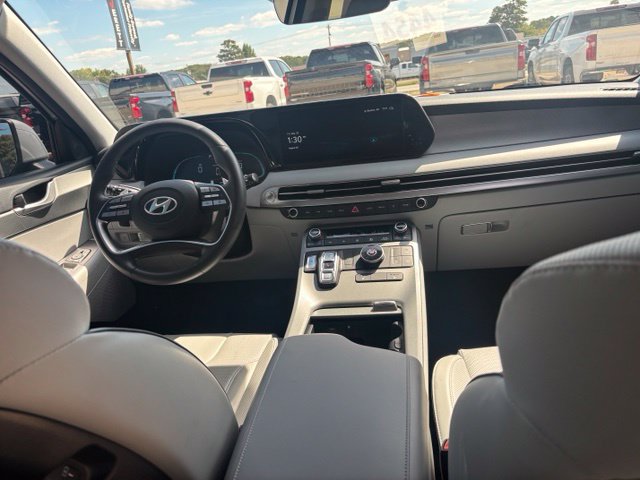 Used 2025 Hyundai Palisade SEL FWD image 13