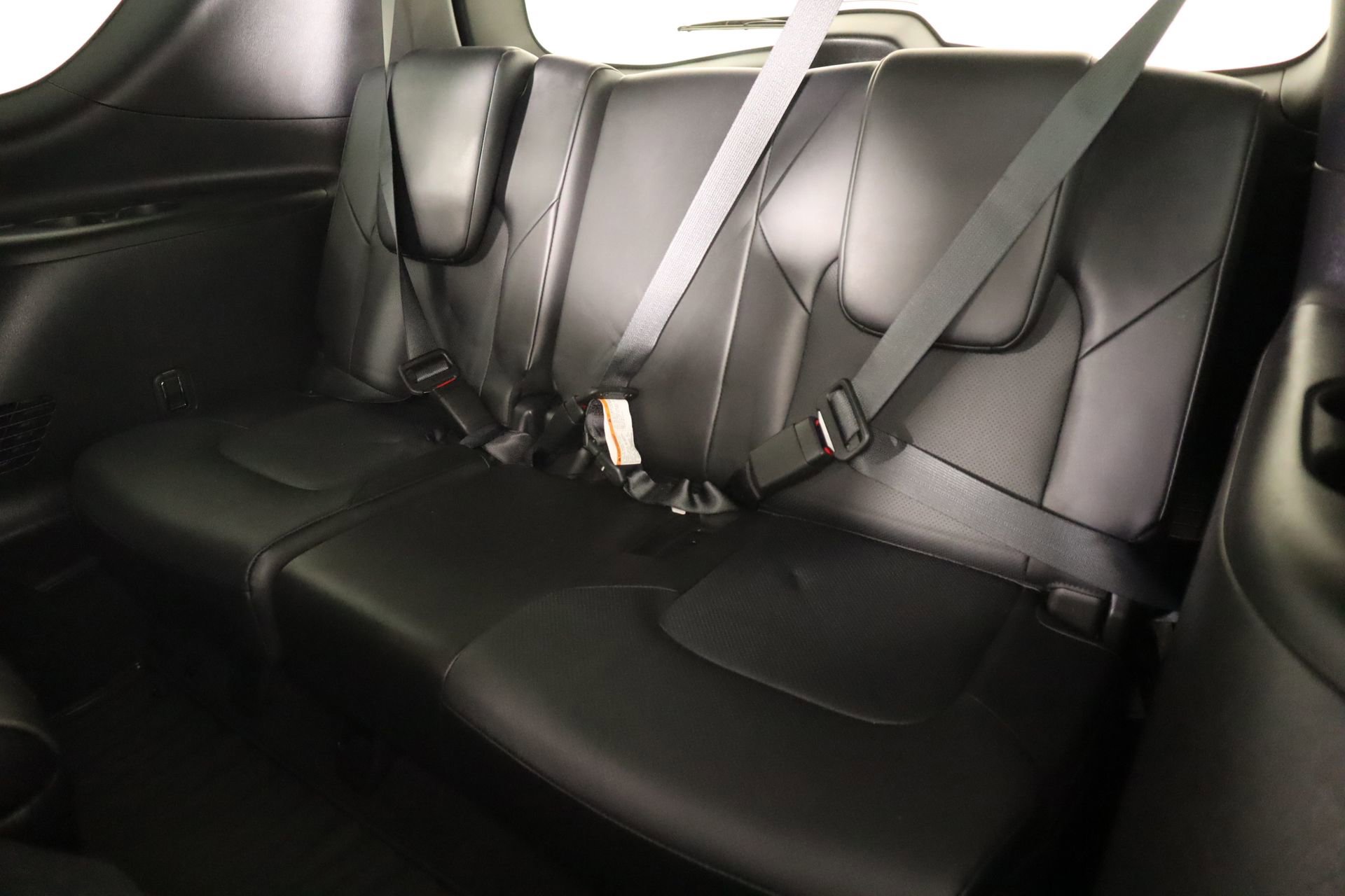 Used 2021 INFINITI QX80 Sensory w/ All-Season Package image 14