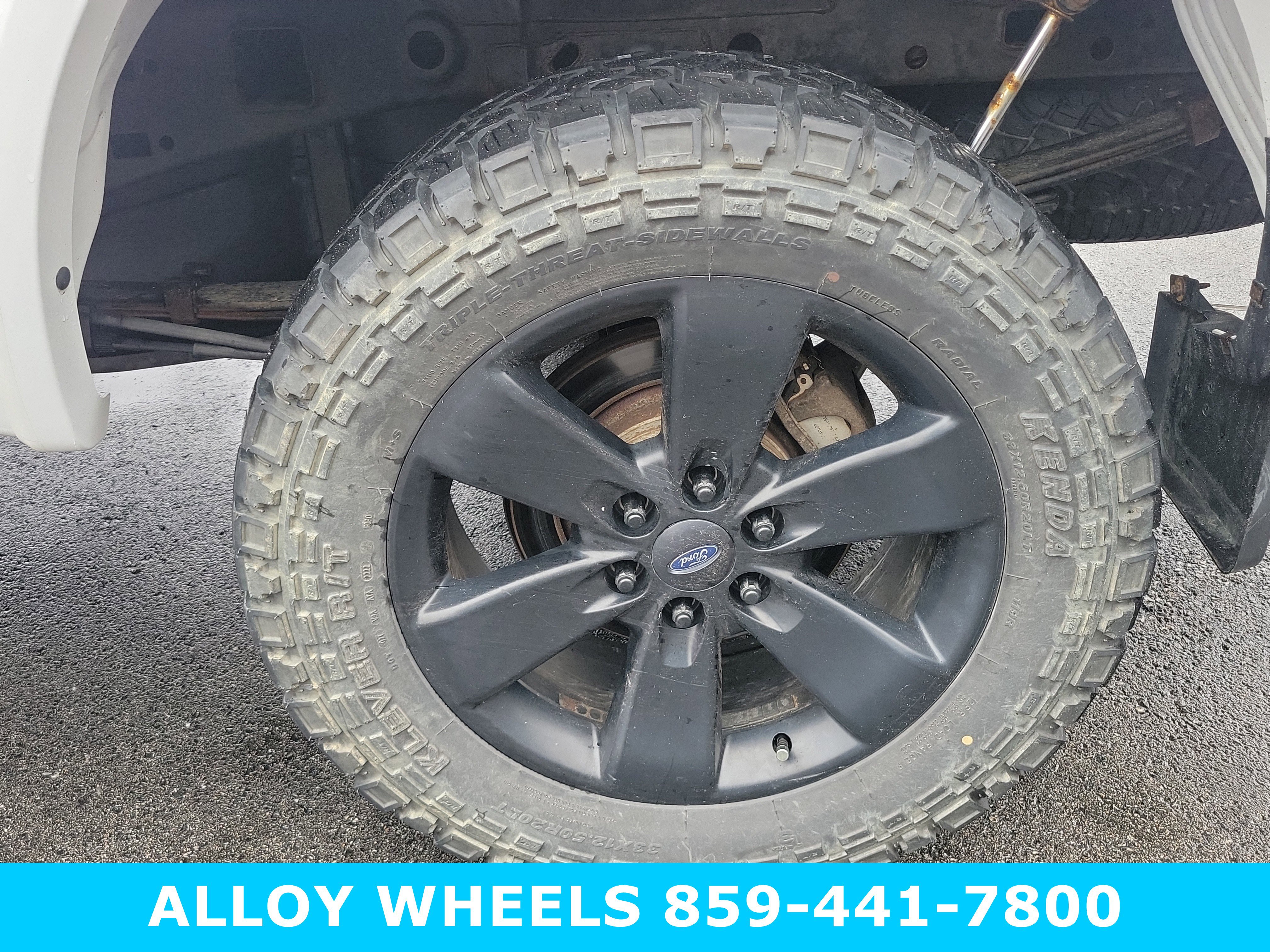 Used 2017 Ford F150 XLT w/ Equipment Group 302A Luxury image 8