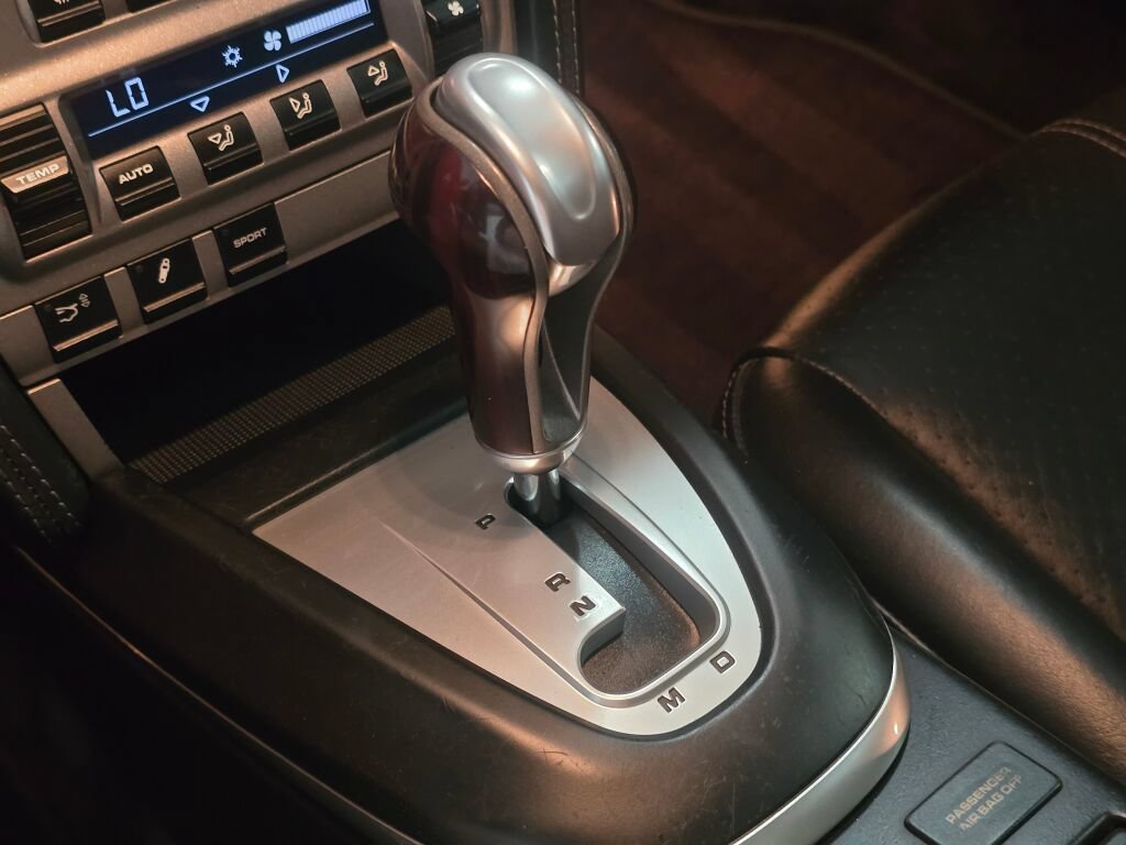 Used 2008 Porsche 911 Turbo AWD/4WD image 17