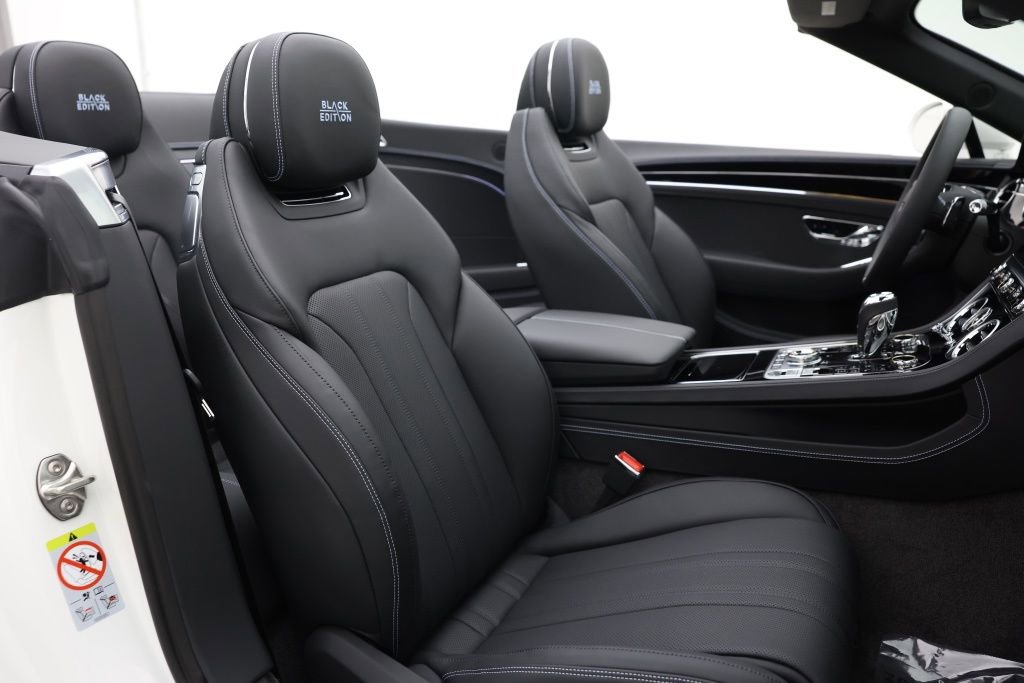 Used 2025 Bentley Continental GTC image 18